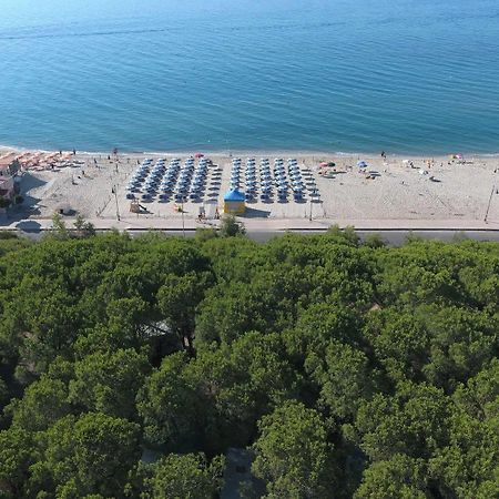 Villaggio Camping Lungomare Cropani Buitenkant foto