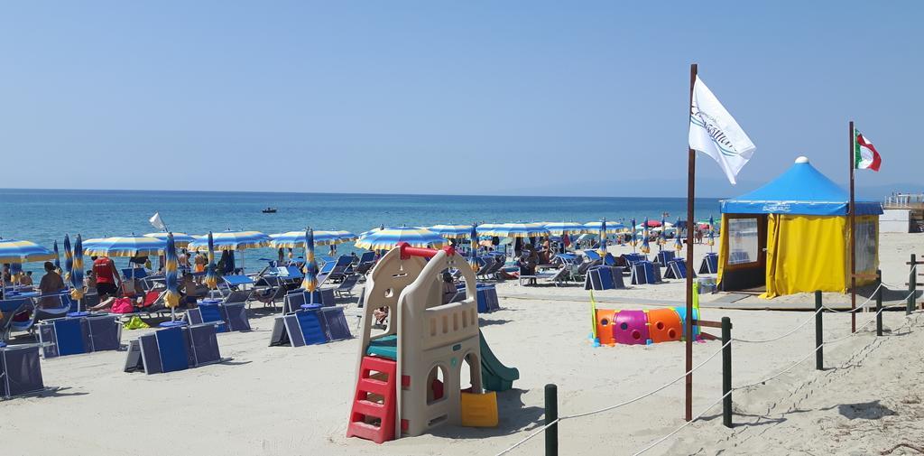 Villaggio Camping Lungomare Cropani Buitenkant foto