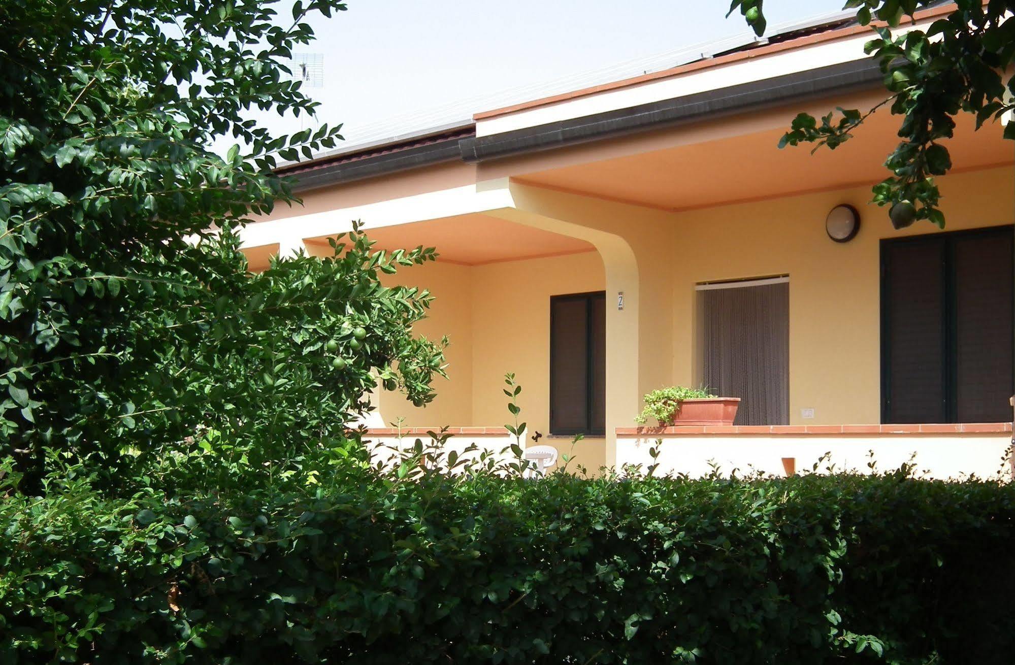 Villaggio Camping Lungomare Cropani Buitenkant foto