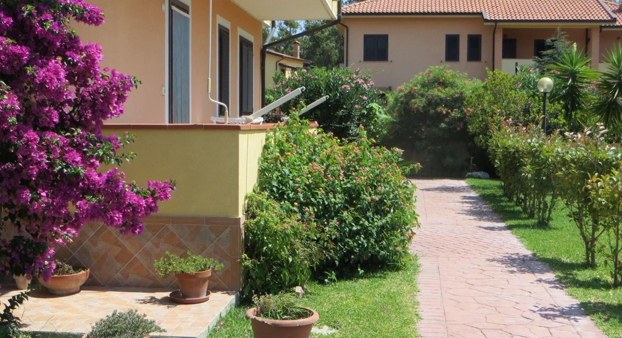 Villaggio Camping Lungomare Cropani Buitenkant foto
